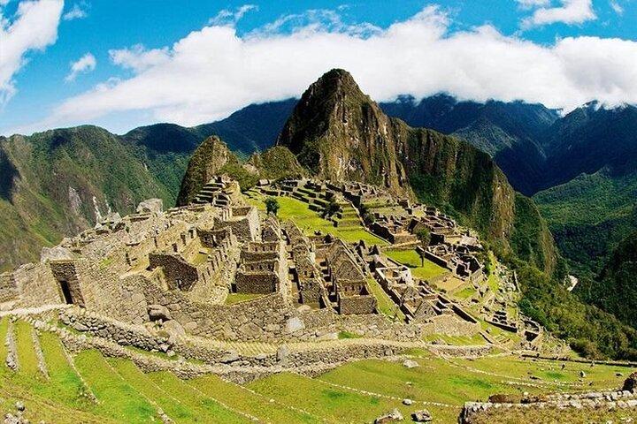 Private Guided Tour in Machu Picchu