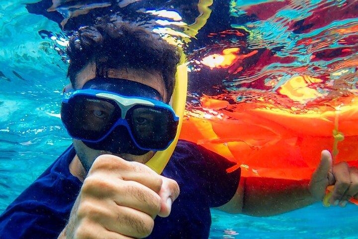 Roatan Reef snorkeling and tour.