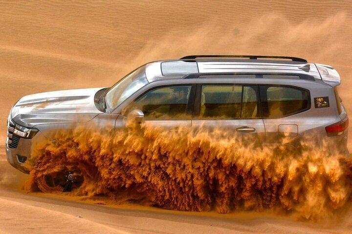 Premium woestijnsafari in Dubai met ontbijtbuffet
