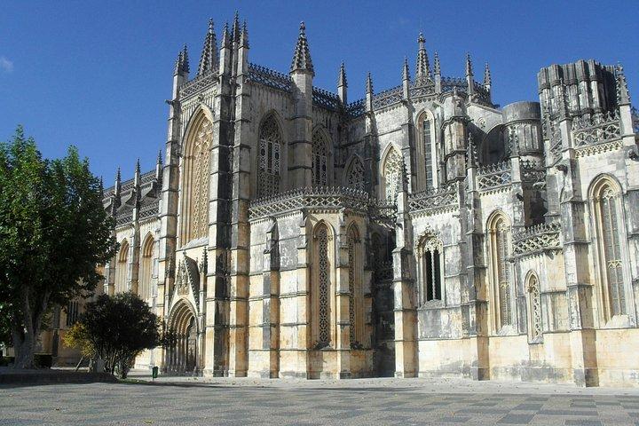Transfer- Porto to Lisbon (or reverse) with optional stops