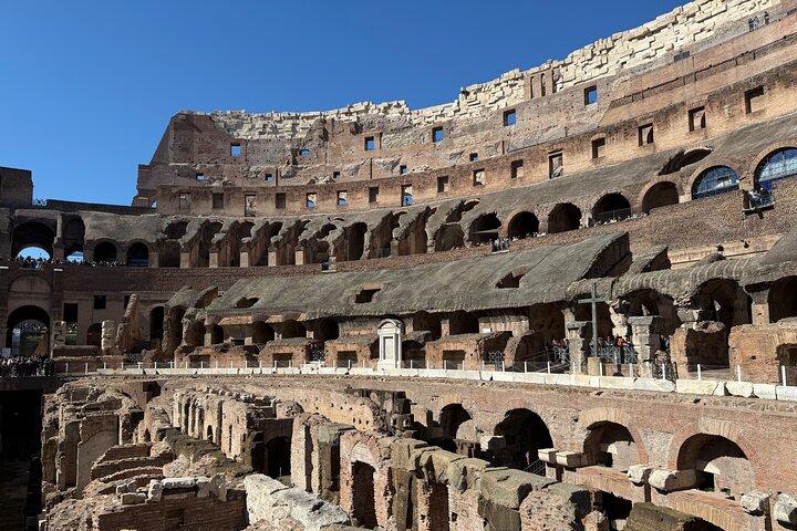 Bilhete para Coliseu Palatina e Fórum Romano com Guia Áudio