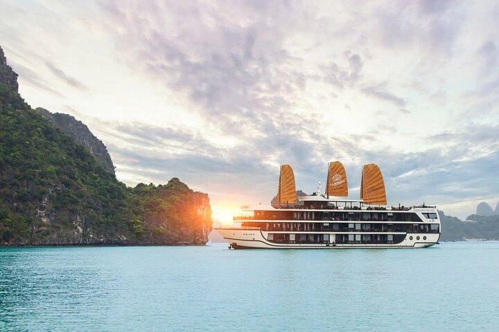 Da Hanoi 3 - Giorno : Crociera nella baia di Ninh Binh-Halong-LanHa con balcone
