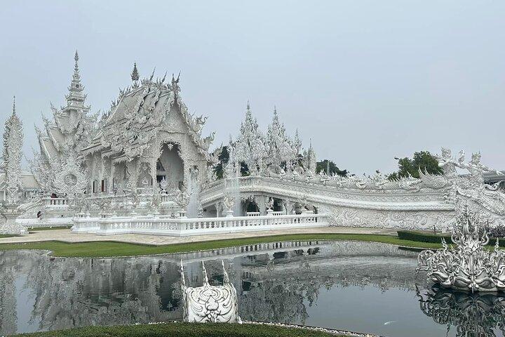 Excursão de dia inteiro em torno de destaques de Chiang Rai com Pick up
