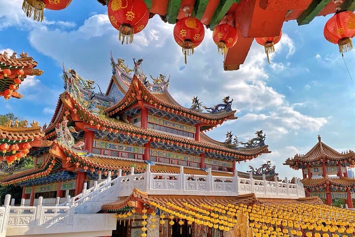 Kuala Lumpur Grand Full Day Guided Tour with 25 Attractions (SIC)