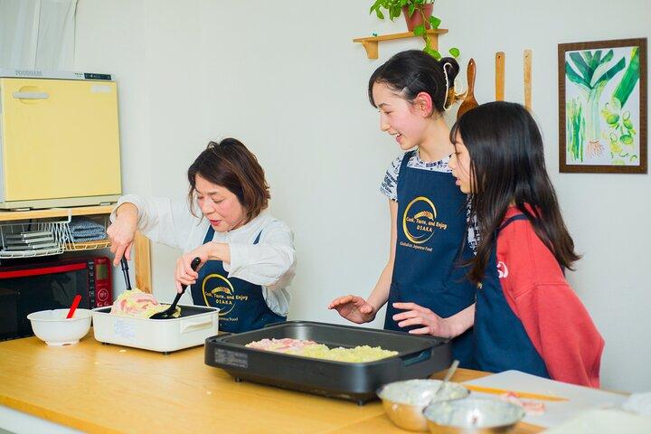 Descubre Osaka Cuisine a través de Cooking Class Experience