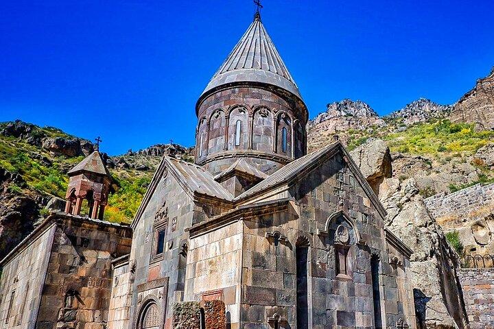 Private 7-Day Armenia Family Tour with Lake Sevan and Monastery
