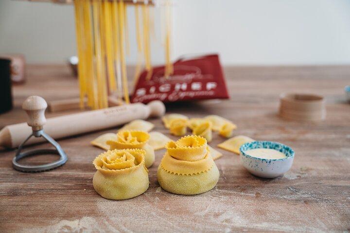 フィレンツェパスタとジェラート料理教室： 小グループでのご利用