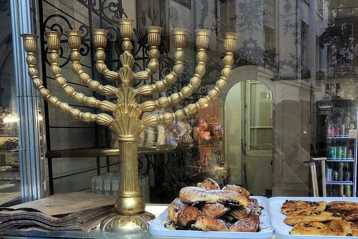 Historic Jewish Quarter Walk in Paris