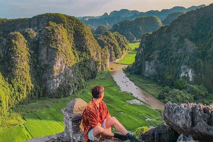 Hanoi: Trang An, Local Family, Bich Dong, Mua Cave Private Tour