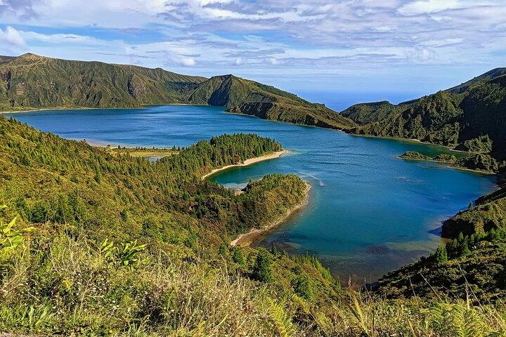 São Miguel: Private Tour All in One Highlights (customized)