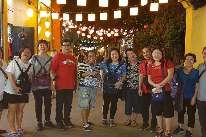 Hoi An Walking Tour, Sampan Boat Trip , Visite gastronomique de nuit