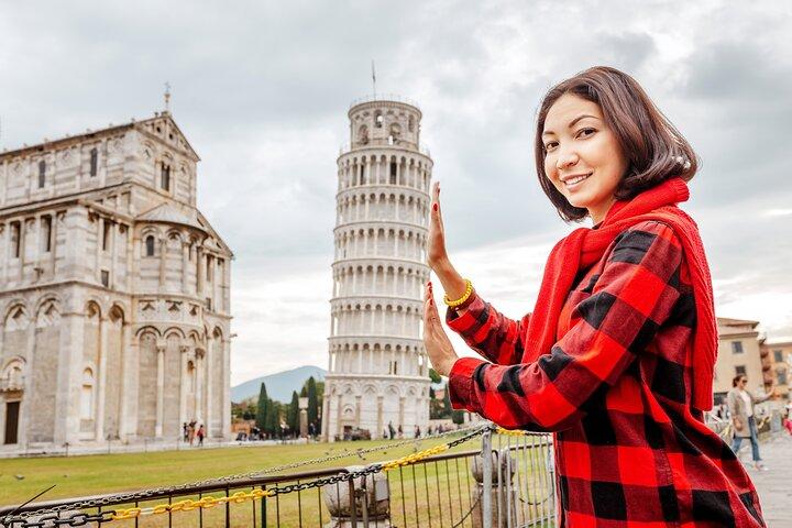 フィレンツェからピサ、サン・ジミニャーノ、シエナへのプライベート日帰り旅行