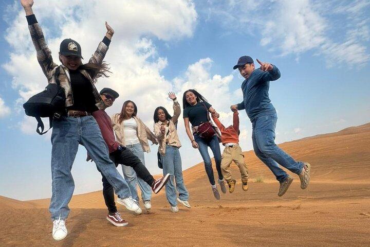 Dubai Desert Safari Red Sand-Dune Bashing-ATV und Bauchtanz