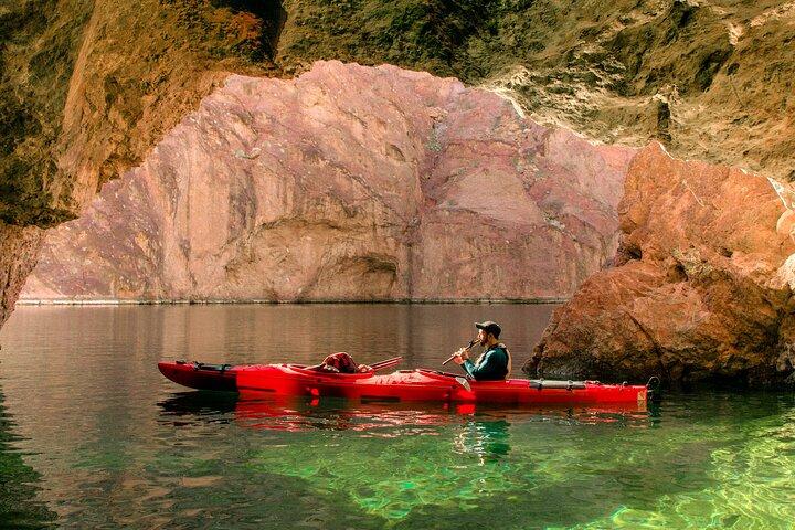 Tour en kayak por la cueva esmeralda con vistas a la presa Hoover, almuerzo y traslado
