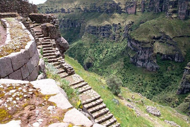 Escursione a Waqrapukara con pasti da Cusco
