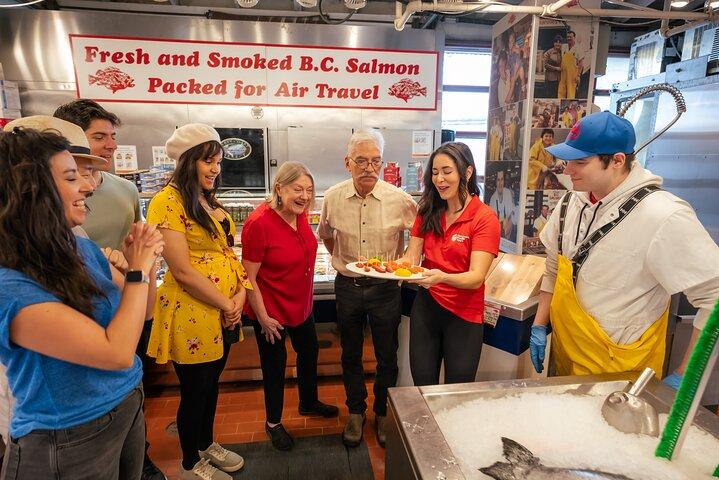 Vancouver Foodie Tour : Granville Island Market Food Tour