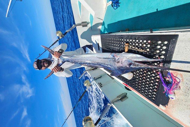 オアフ島ノースショアでの深海釣り