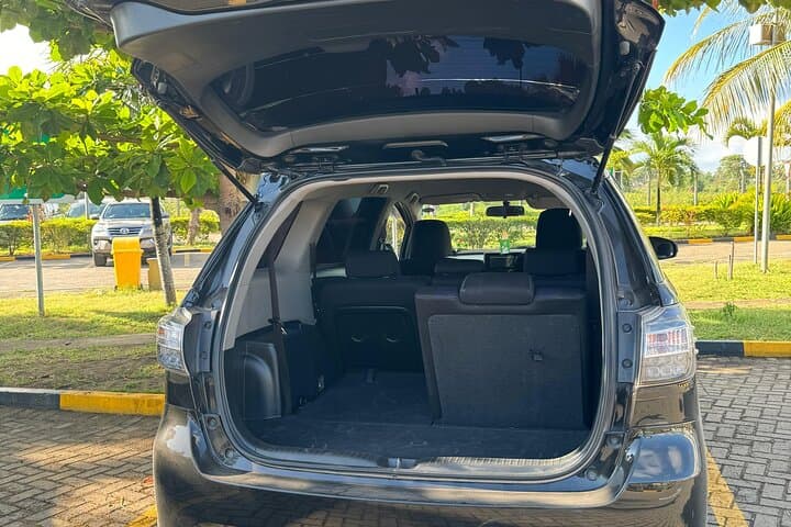Nairobi: Book your Airport Ride In Seconds and Travel Worry Free