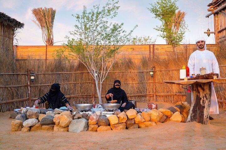 Dubai Al Khayma Camp Experience mit Grillabendessen und Transfers