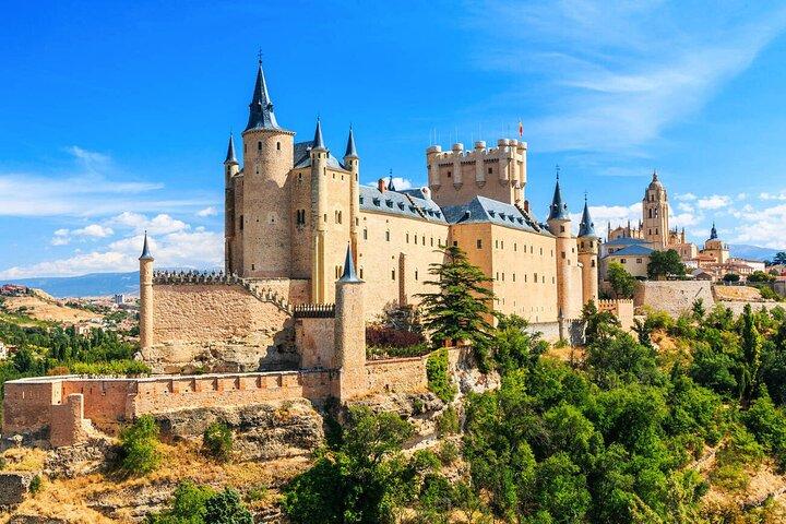 Excursión privada de un día a Ávila y Segovia desde Madrid (MEJOR VALORADO)