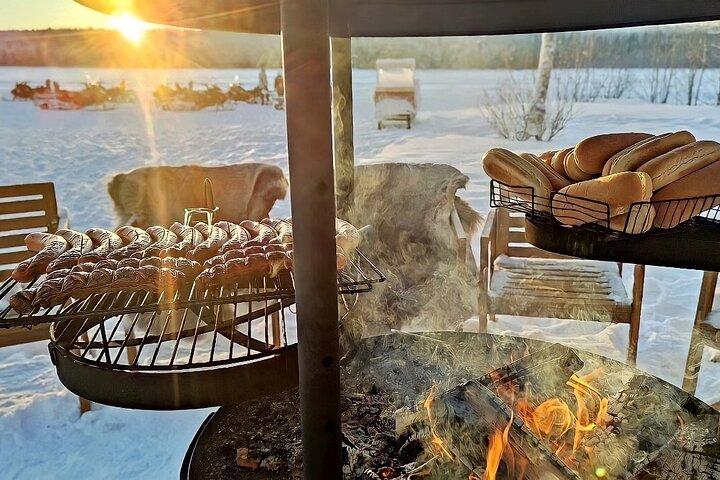 Rovaniemi : プライベートレイクフロント物件からのアイスフィッシング＆BBQ