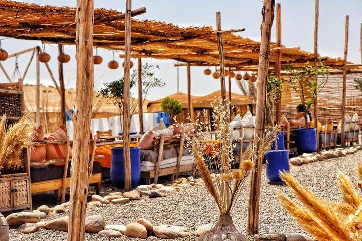 Marrakech: Magical Dinner In Agafay Desert with Fire show