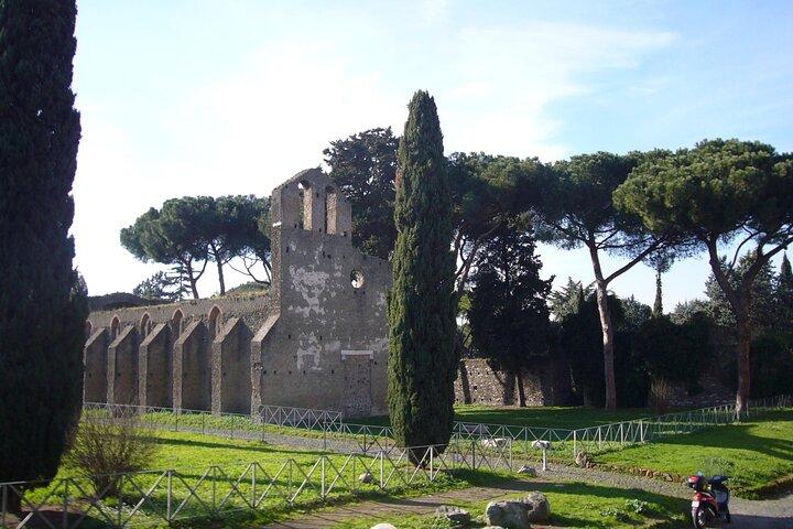Tour en carro de golf por Appian Way y las catacumbas con perspectivas históricas