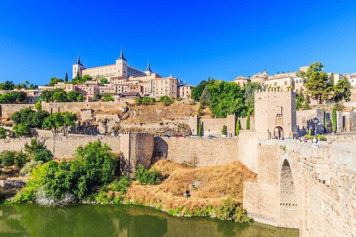 Excursão de um dia a Toledo e Ávila em Madrid