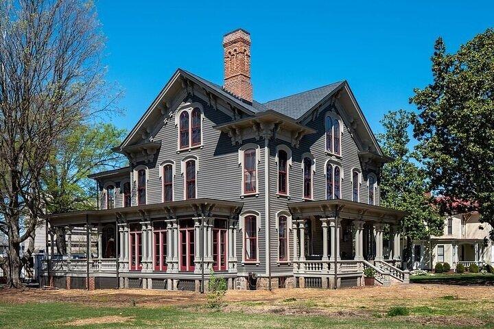 Historic Oakwood: History & Architecture Tour