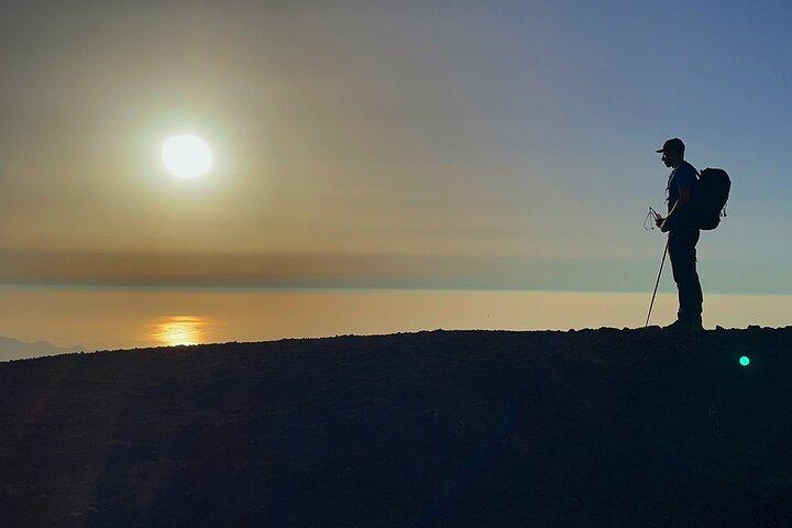 Pôr do sol no Monte Etna com degustação siciliana