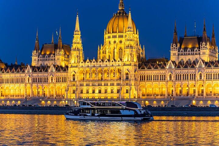 Middag & Ljus - Budapest Middagskryssning
