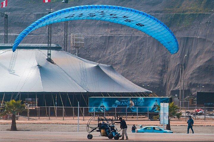 Paragliding flight to Lima Peru