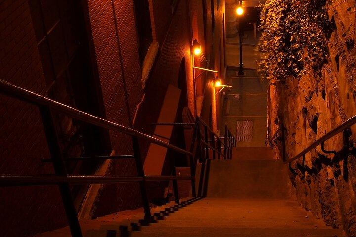 Tour a pie embrujado guiado por smartphone de los famosos fantasmas de Georgetown