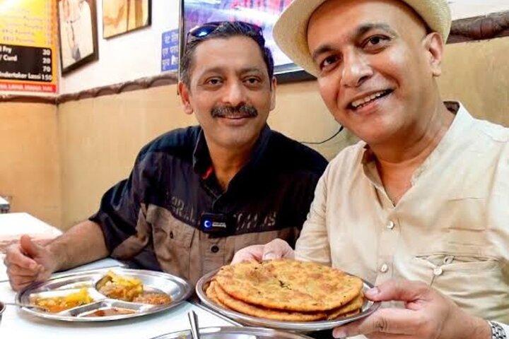 Delhi: Explore Old Delhi on Tuk Tuk com compras e comida de rua