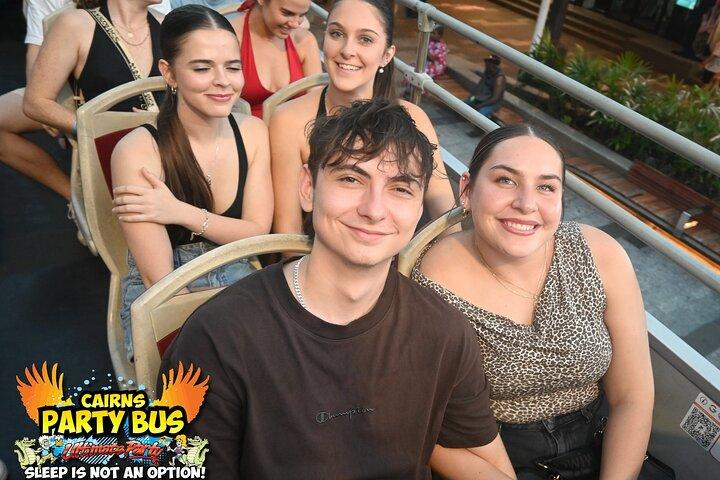 Cairns Party Bus Pub Crawl Night Out Erfahrung