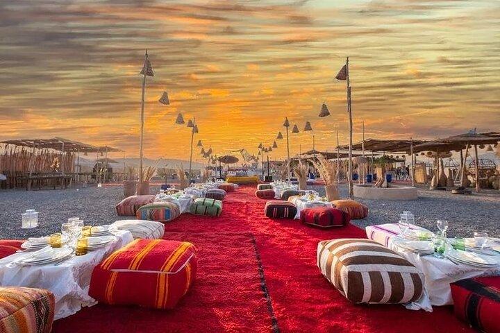 Marrakech: Dinner In Agafay Desert with Camel Ride and Fire show