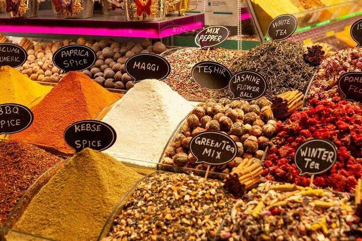 Halve dag Istanbul Tour Topkapi Paleis en Grote Bazaar