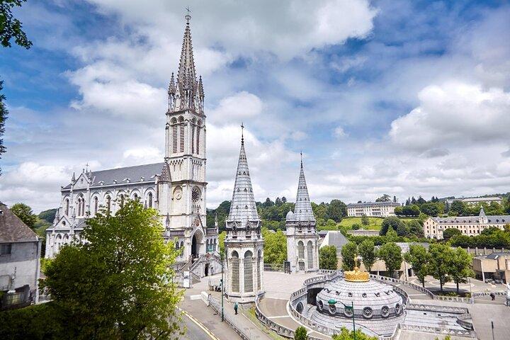 Best Intro to Lourdes in 2 hours with a Local