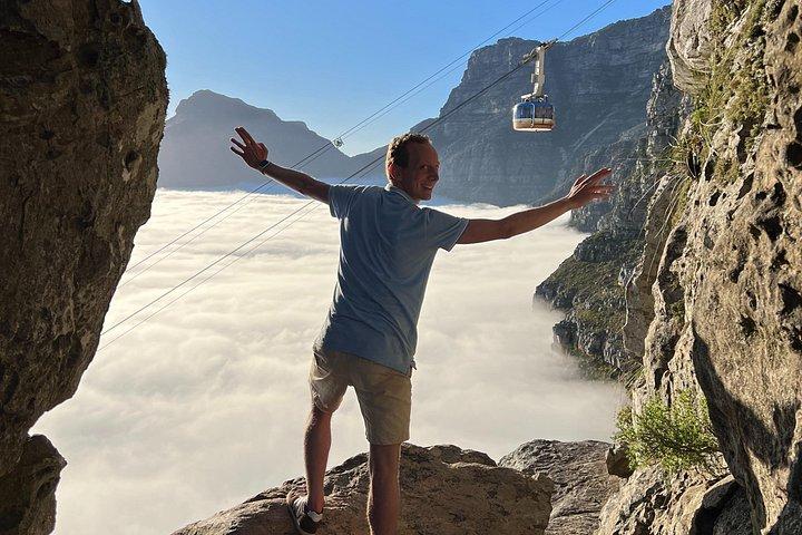 Cape Town: Table Mountain Hiking Tour With Pro Guide