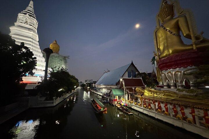 Bangkok Night Bike Tour – Street Food & Thonburi After Dark