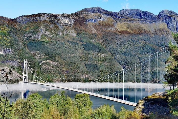 Tour privado flexível Hardangerfjord e caminhada Vøringsfossen