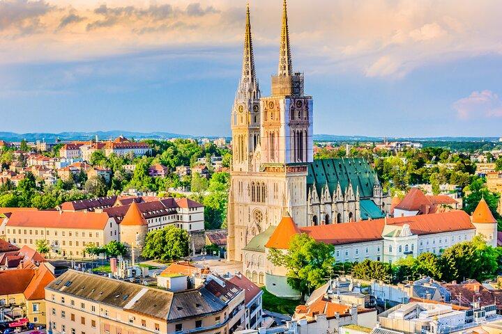 Privater Transfer von Wien nach Zagreb mit 2h Sightseeing