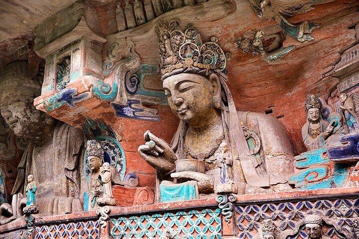 Excursão privada de ida e volta a Dazu Rock Carvings