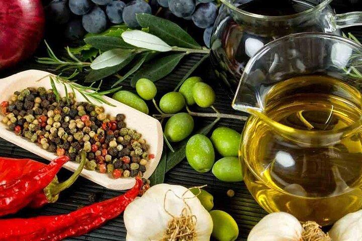 Tour gastronomico a piedi di Atene con visita al mercato centrale di Varvakios