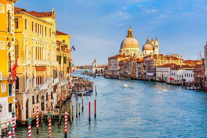 パリ発イタリア、フランス、スイス、モナコ7日間ツアー
