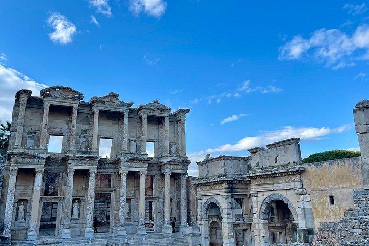 6 Days Turkey Tour: Istanbul, Pamukkale, Ephesus and Cappadocia