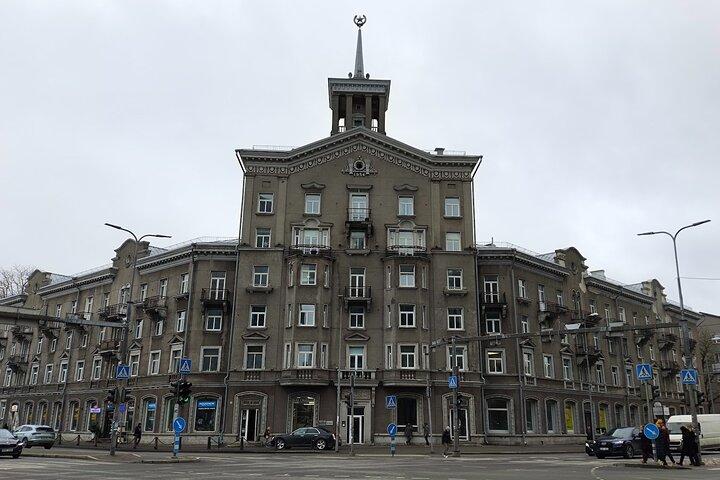 ソ連のタリン散策ツアー：街の隠れた歴史を探訪