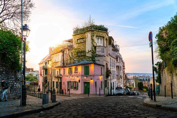 Montmartre Walking Tour Uma vista artística de Paris