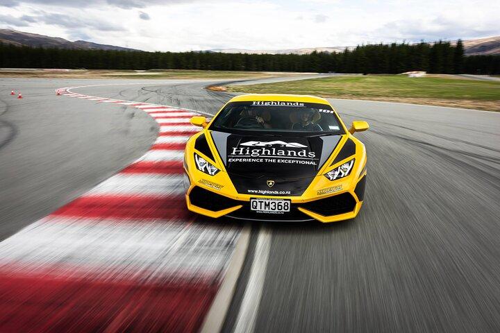 Supercar Fast Dash - Parco automobilistico e turistico Highlands