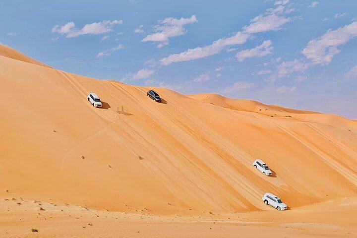 Excursion d’une journée dans le désert au départ d’Abou Dabi – Aventure en 4x4
